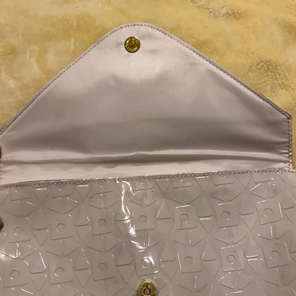 Clutch - Picture 4 of 5